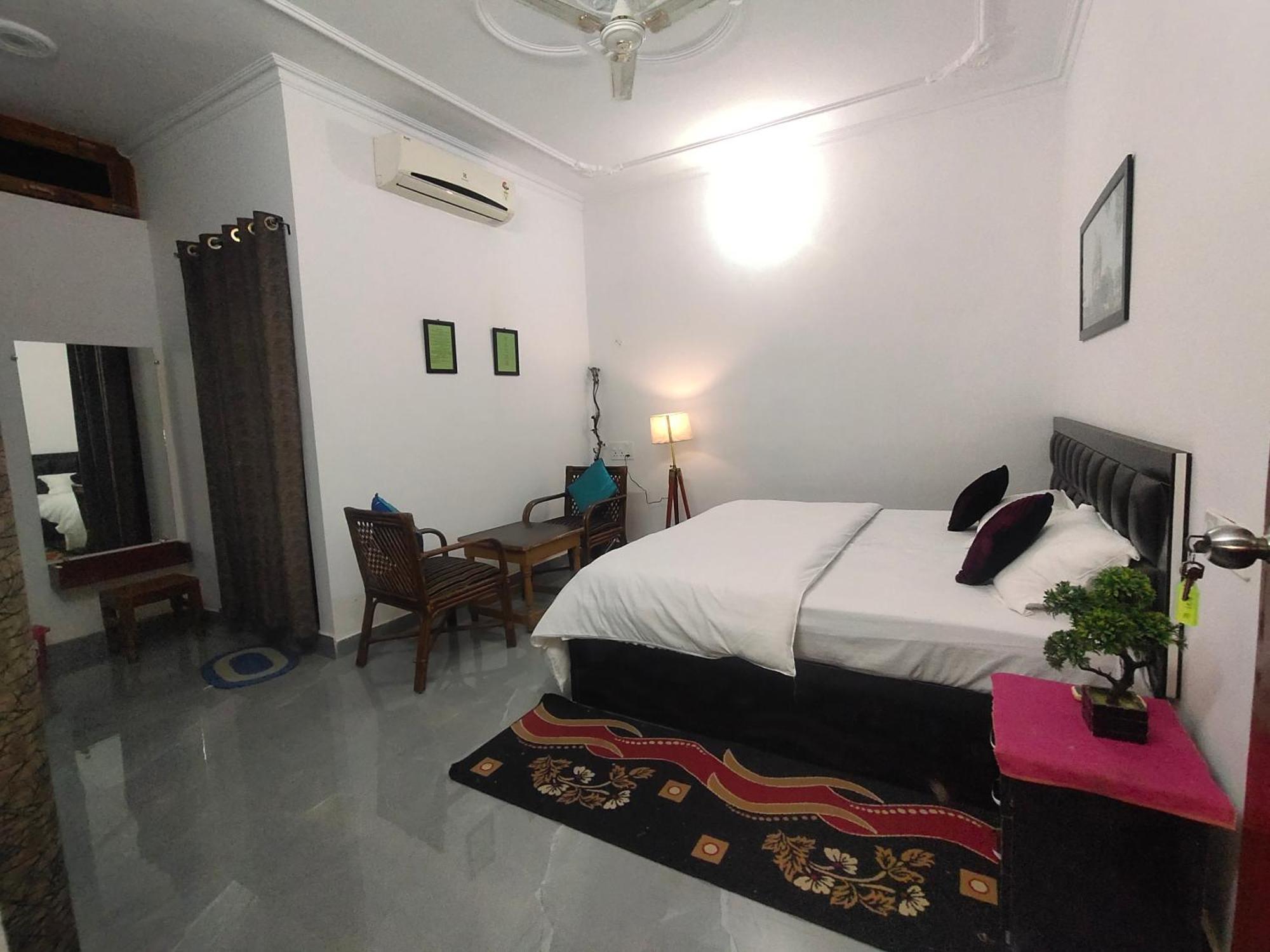Khajuraho Glory Homestay ภายนอก รูปภาพ