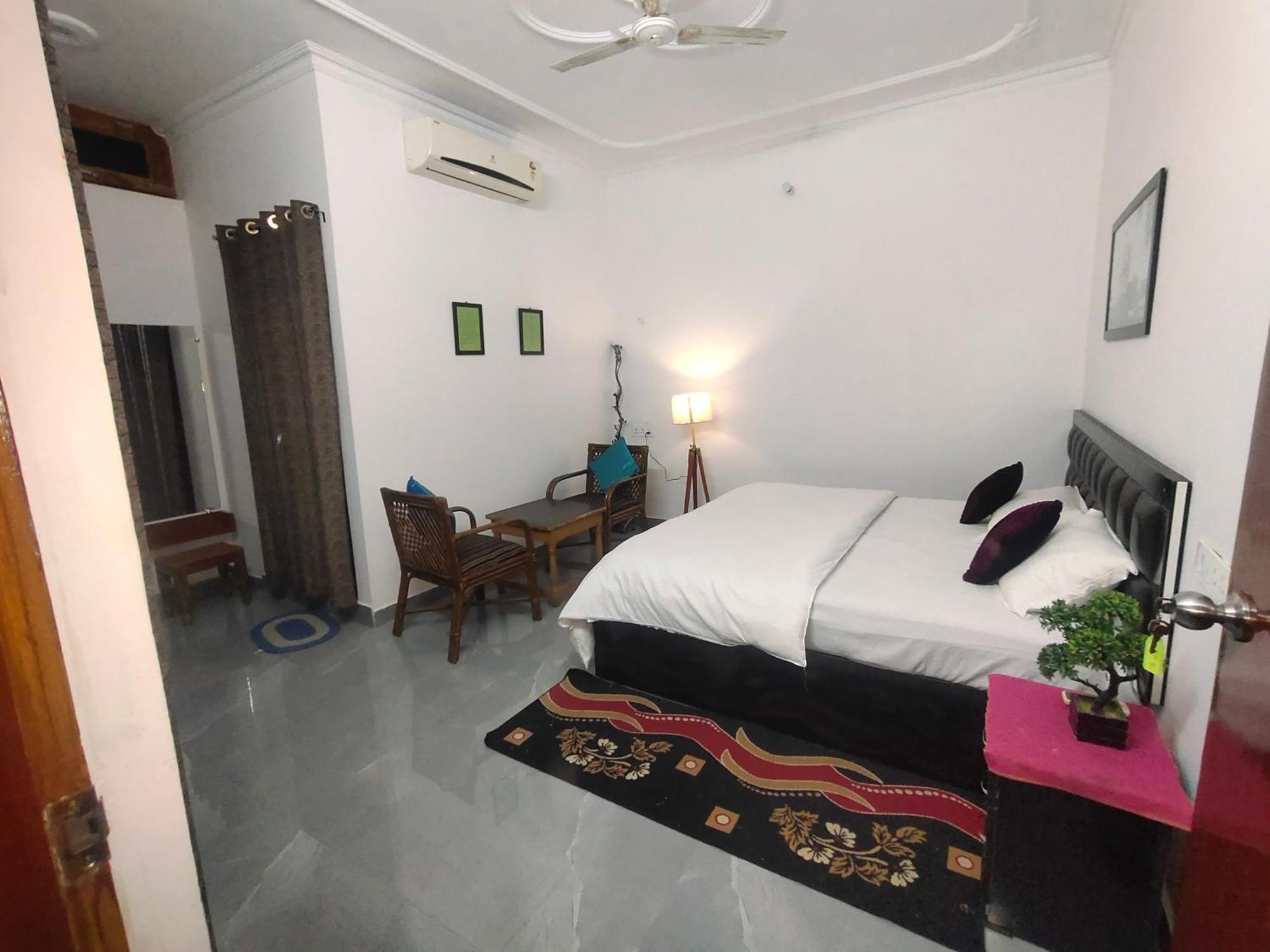 Khajuraho Glory Homestay ภายนอก รูปภาพ