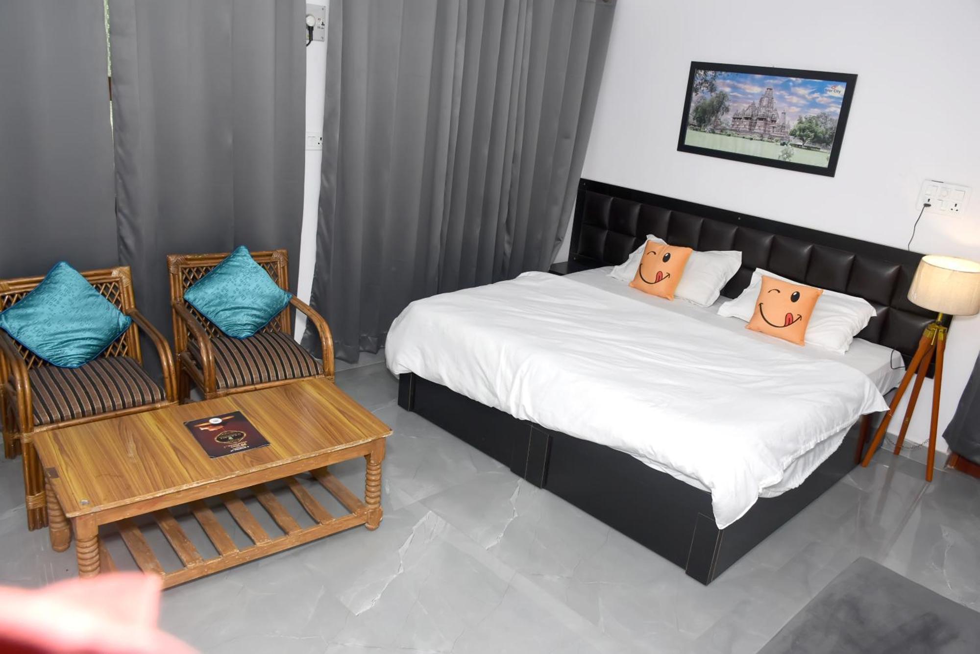 Khajuraho Glory Homestay ภายนอก รูปภาพ