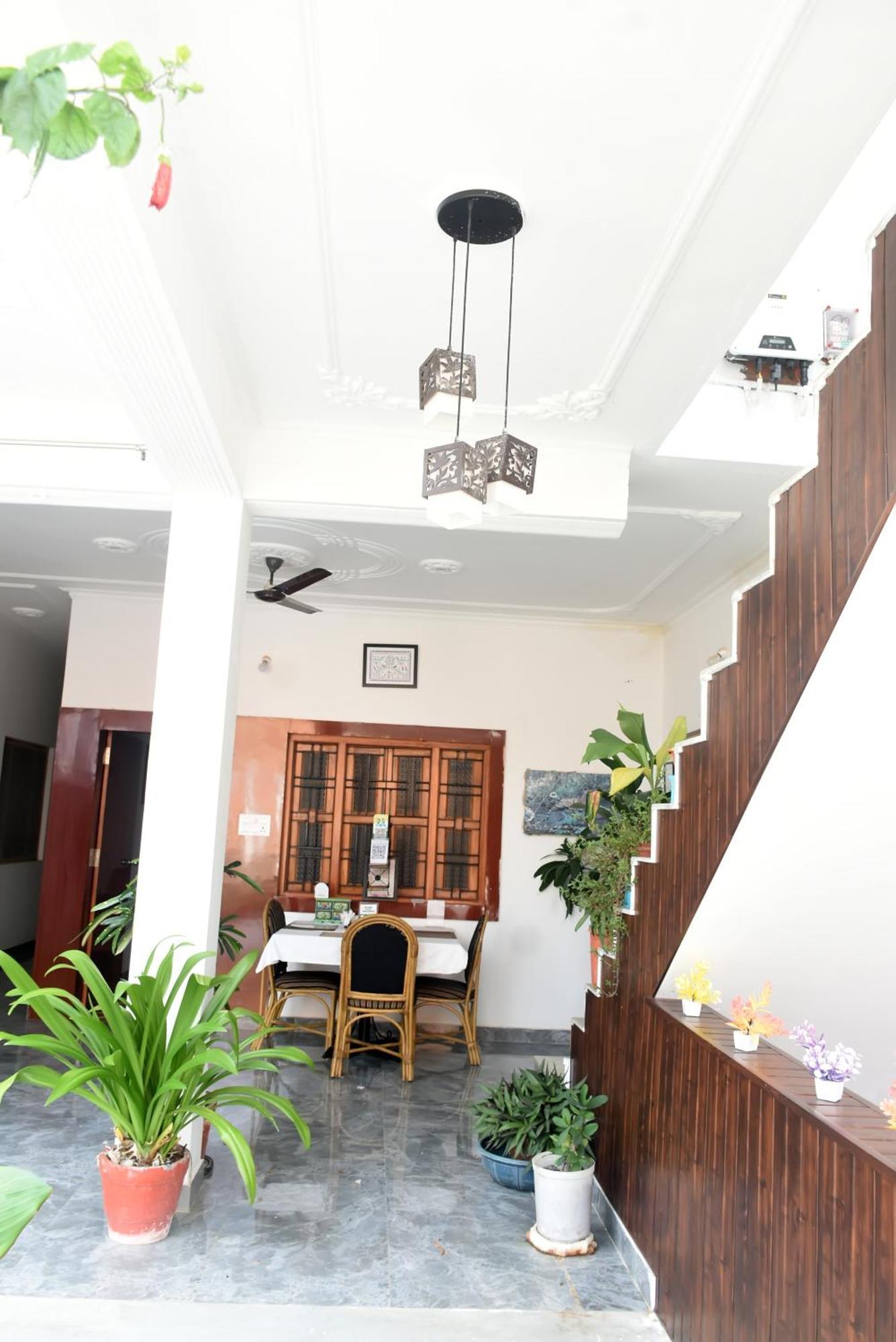 Khajuraho Glory Homestay ภายนอก รูปภาพ