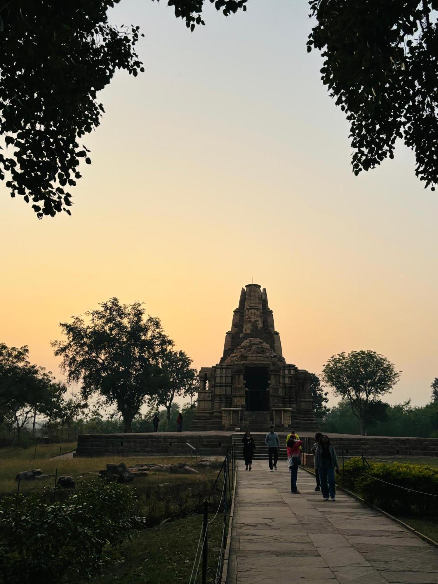 Khajuraho Glory Homestay ภายนอก รูปภาพ