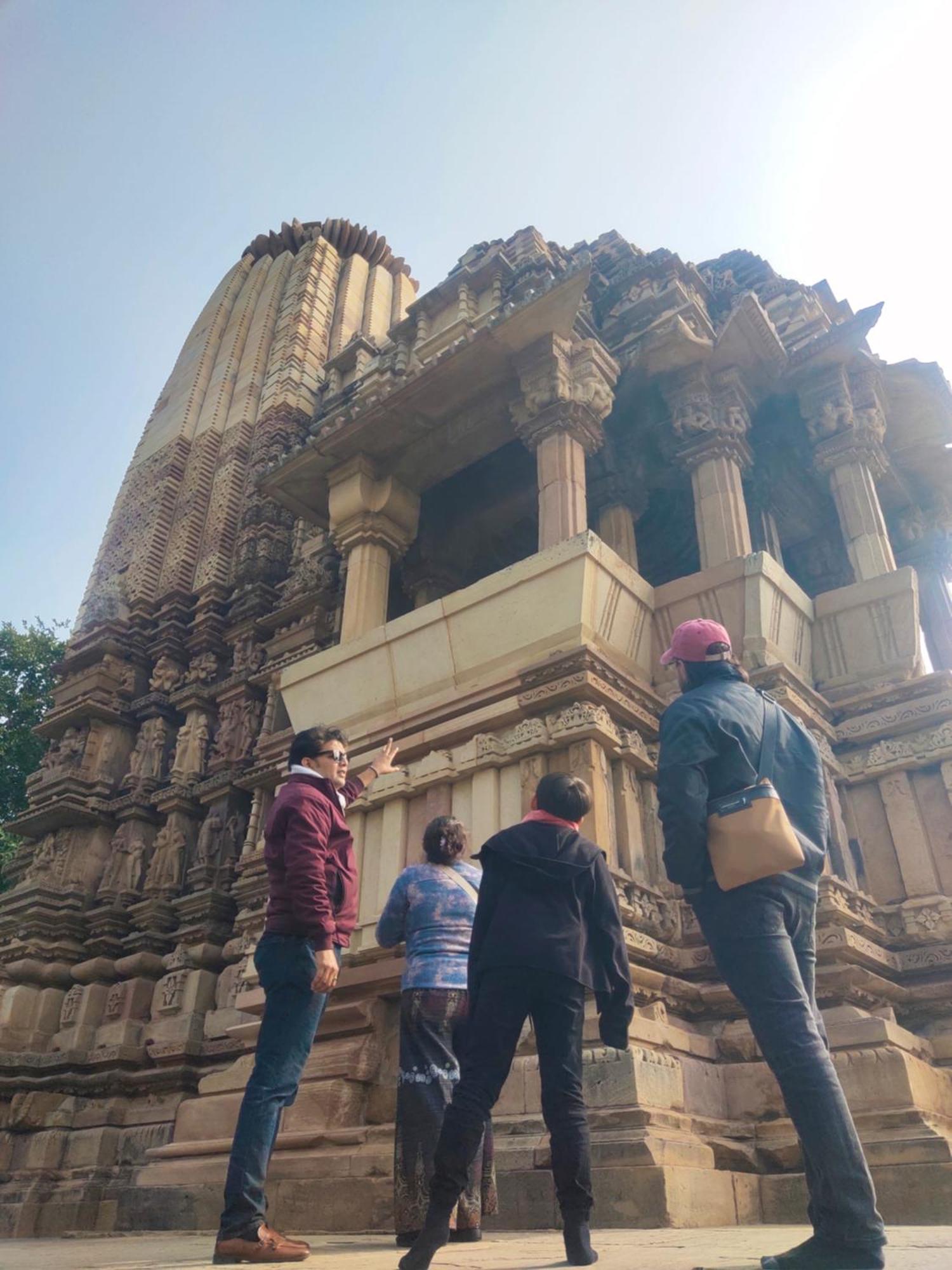 Khajuraho Glory Homestay ภายนอก รูปภาพ